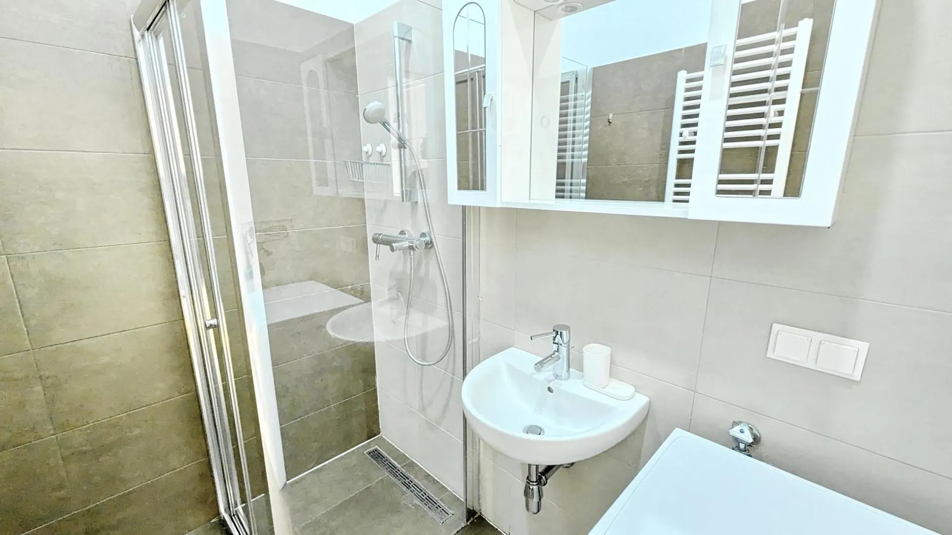 Cozy Apartment- 5 Minutes To Danube River 비엔나